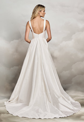 Dorothy Gown